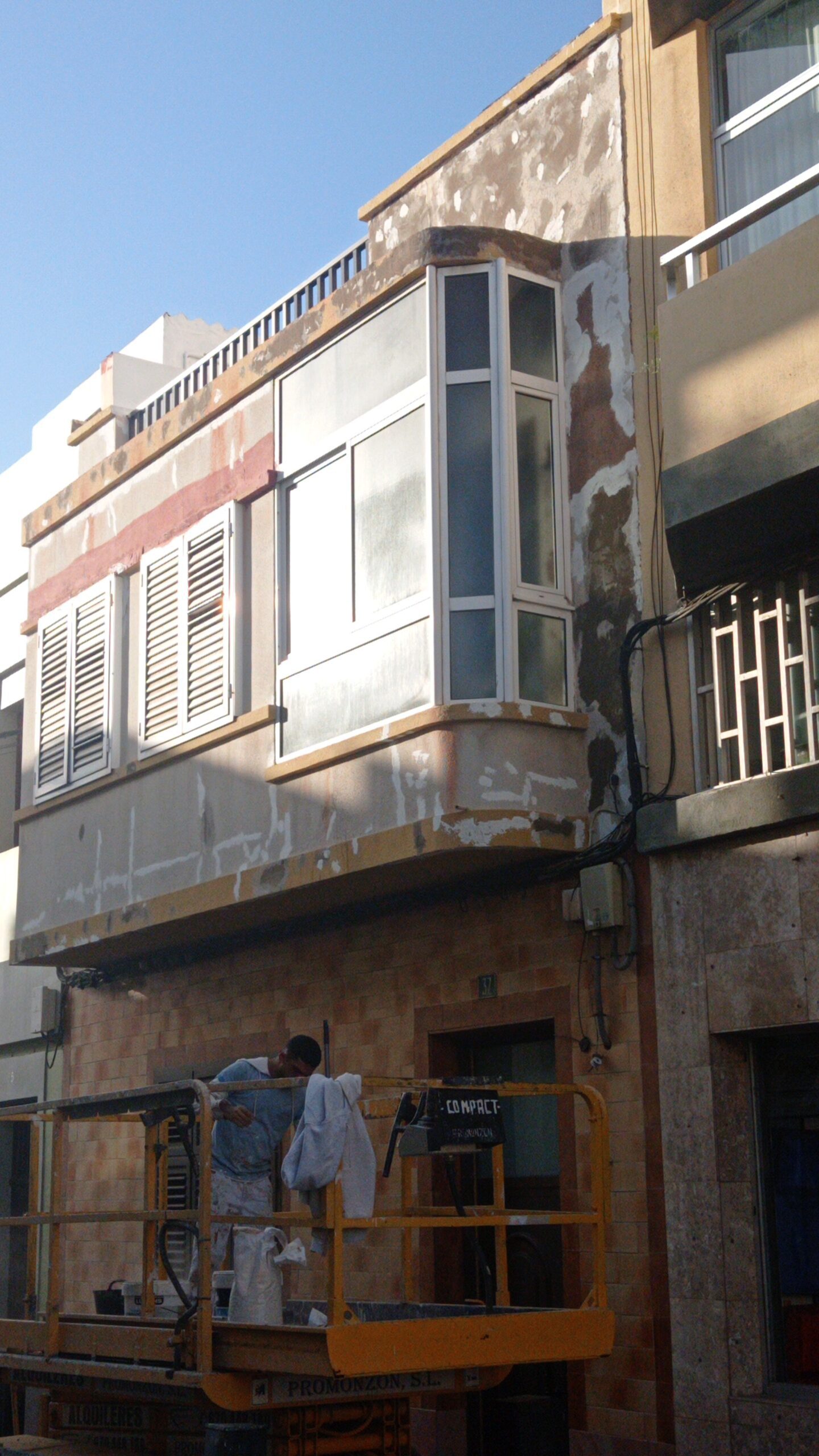 Empresa de pintura económica de viviendas y locales en Las Palmas